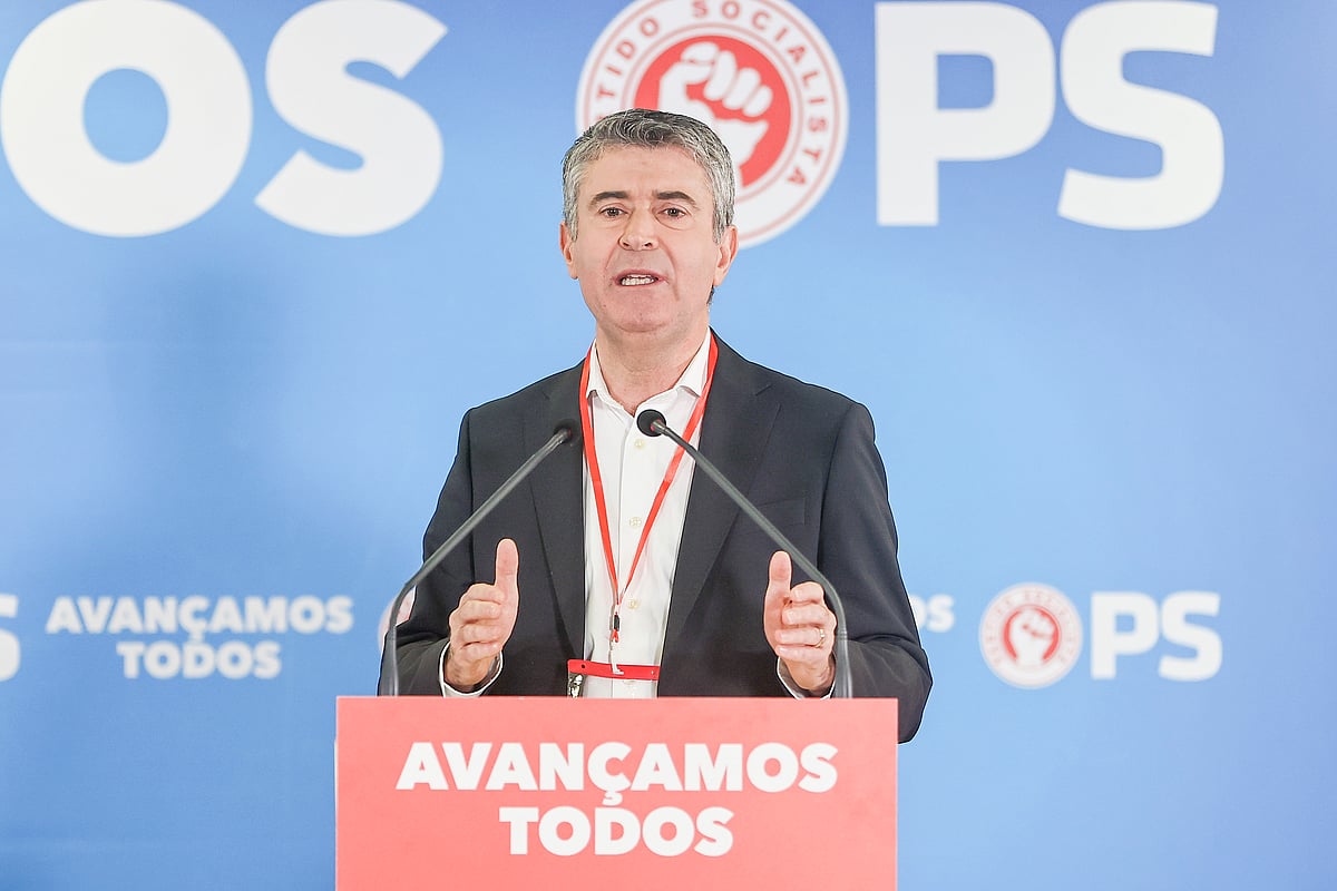 Socialist Leader Defends Backing Budget Amid Economic Instability