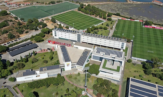 Benfica é eleito o melhor clube formador do mundo pelo terceiro ano ...