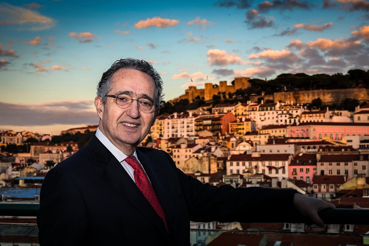 José Ribeiro e Castro: “É facto raríssimo na história mundial um país ...