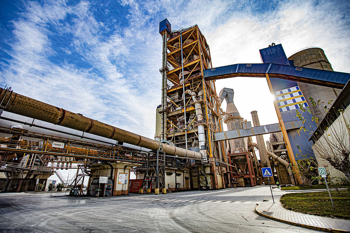 CIMPOR factory in Alhandra enters Guinness World Records as the oldest cement plant in the world
