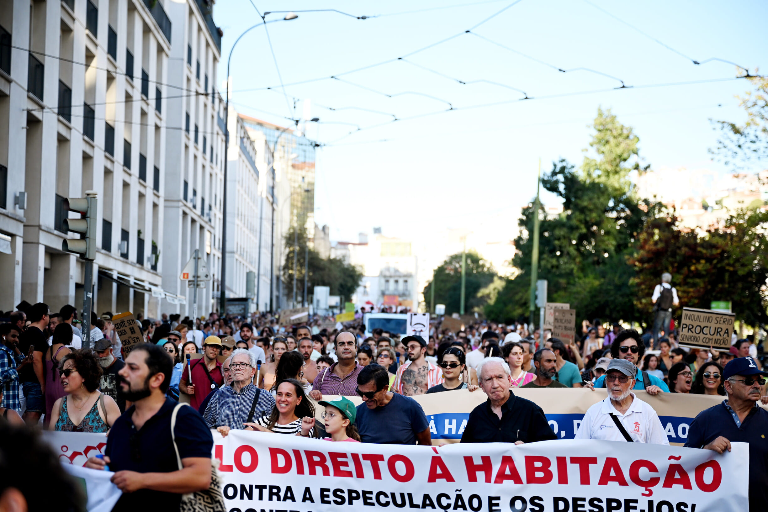 Lisbon: Left Bloc wants free school meals in public schools and a rent increase freeze until December