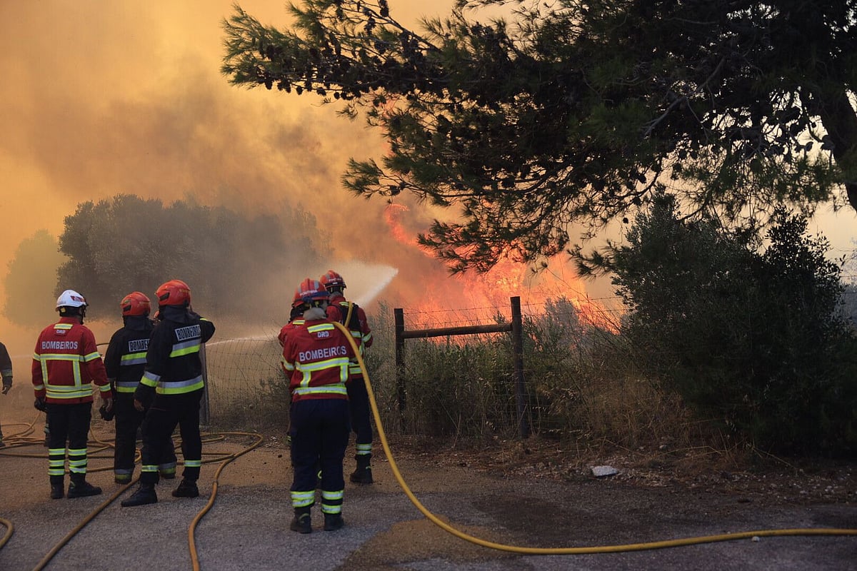 Minho Line rail traffic suspended between Nine and Arentim due to fire