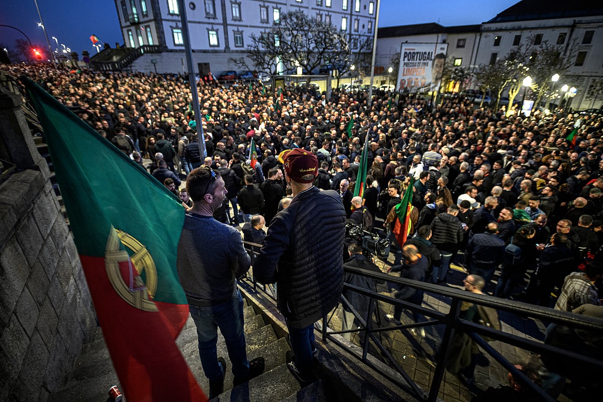 PSP police and GNR military personnel protest in Lisbon for better wages