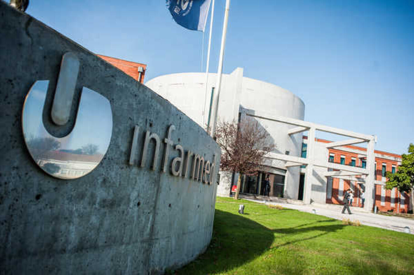 Infarmed orders immediate suspension of sales and recall of skin rejuvenation cosmetic