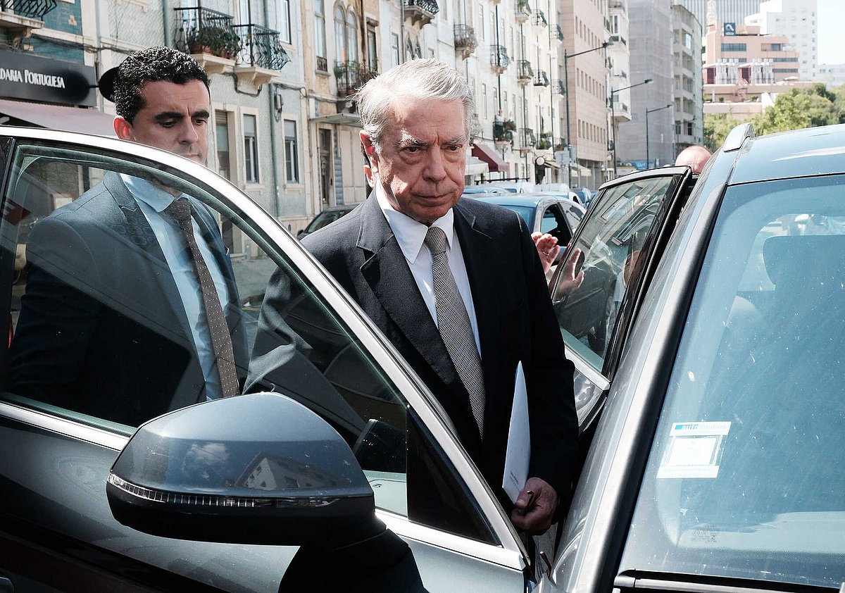 Ricardo Salgado e restantes arguidos absolvidos de alegada corrupção no Brasil
