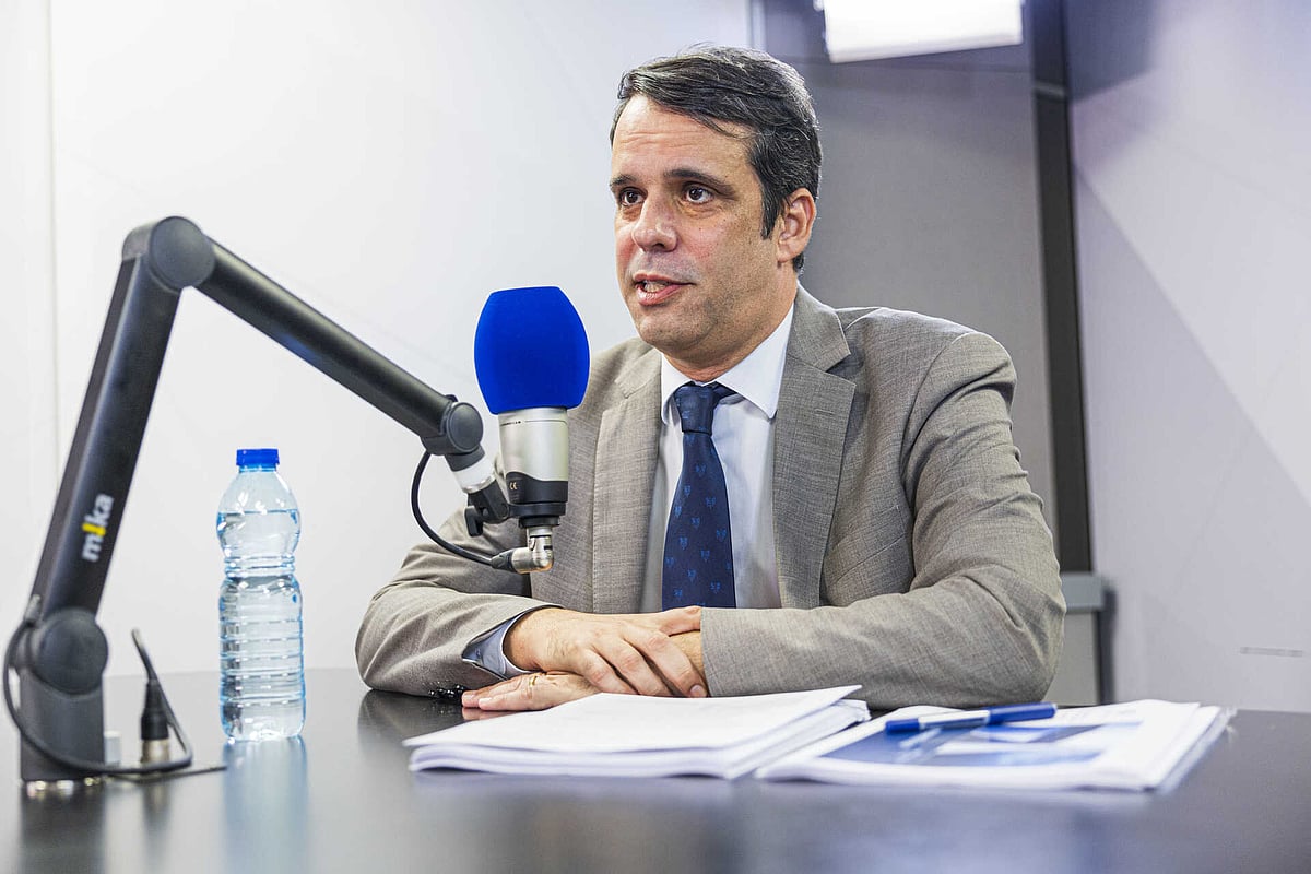 PS criticises motion for Montenegro's re-election as PSD leader and points to 'governing failure'