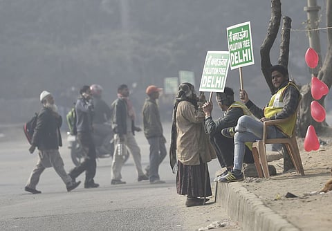 दिल्ली-एनसीआर में बढ़ा प्रदूषण, ग्रेटर नोएडा में 297, मानेसर में 288 पर पहुंचा एक्यूआई