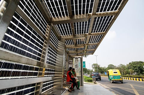 जापान को पीछे छोड़ सौर ऊर्जा उत्पादन के मामले में तीसरे स्थान पर भारत