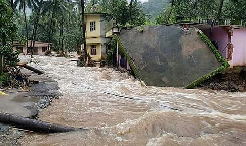 बाढ़ की विभीषिका