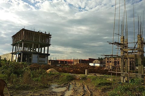 असम के ग्वालपारा जिले के मटिया इलाके के दोमोनी-दलगोमा गांव में बन रहा डिटेंशन सेन्टर। फोटो: अफ़रोज़ आलम साहिल