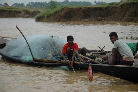 गरीबी रेखा से नीचे जीवनयापन कर रहे हैं 67 फीसदी मछुआरे परिवार