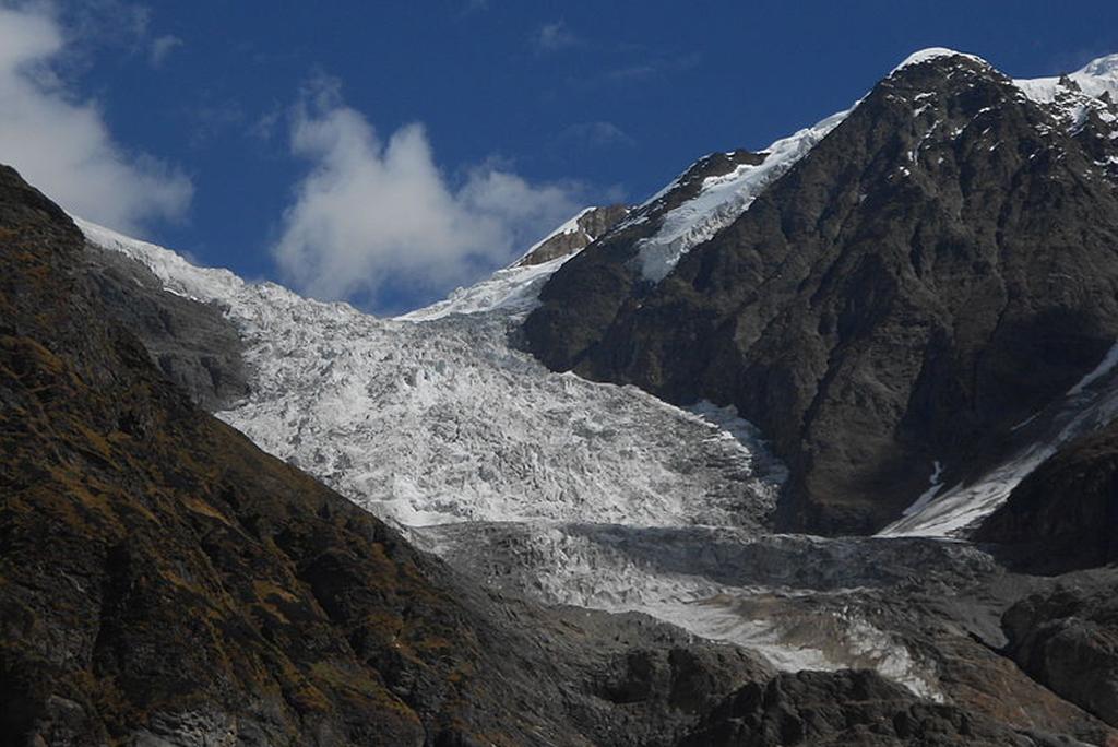 Photo : Wikimedia Commons, Pindari Glacier, Uttarakhand, India