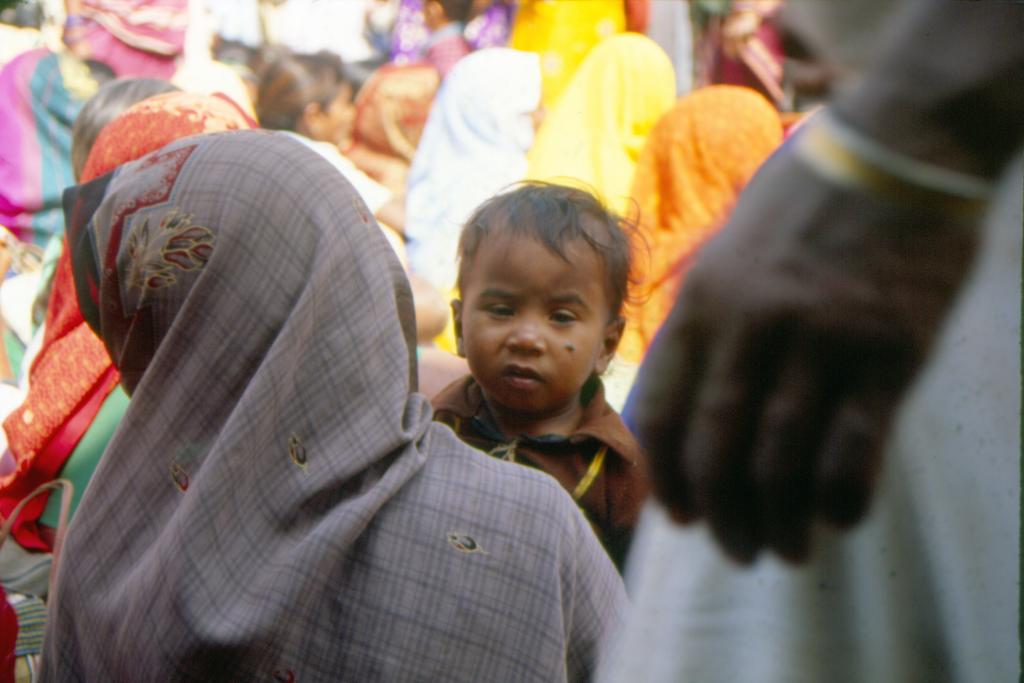 कोविड एक्सक्लूसिव : उत्तर प्रदेश में कांटेक्ट ट्रेसिंग प्रोटोकॉल टूटा, व्यवस्था ने कहा 30 लोगों की ट्रेसिंग संभव नहीं