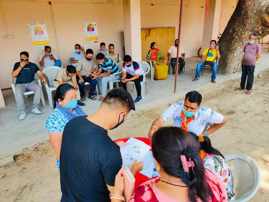 कोविड-19 टीका सभी के लिए : भारत में बिगड़ती जा रही टीके के आपूर्ति की कहानी 