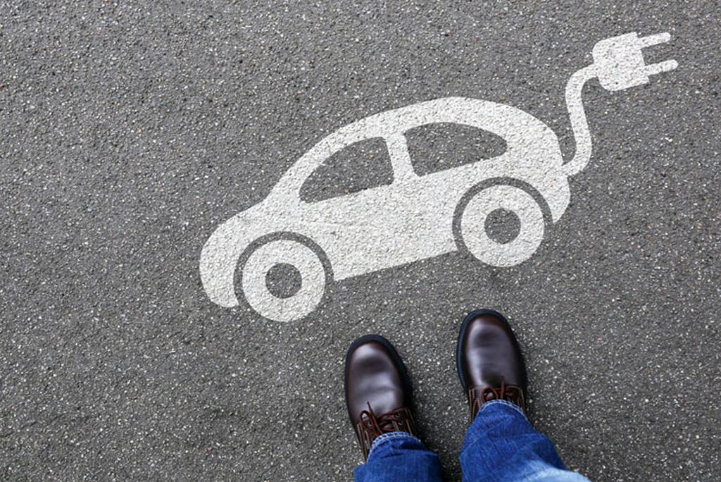 इलेक्ट्रिक वाहनों के उपयोग को बढ़ावा देने से भारत में हर साल बचाई जा सकती है 70,380 लोगों की जान