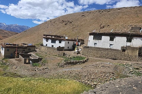 सड़क मार्ग से जुड़ा दुनिया का सबसे ऊंचा गांव कॉमिक। फोटो: राजू सजवान