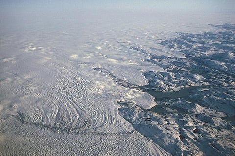 फोटो : विकिमीडिया कॉमन्स, ग्रीनलैंड की बर्फ की चादर  