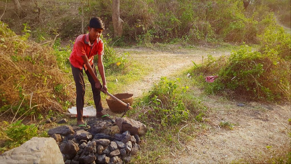 जस्ट ट्रांजिशन: कोयले पर 'पलती' पीढ़ियों का कैसा होगा भविष्य?