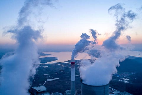 जलवायु परिवर्तन से निपटने के लिए कार्बन डाइऑक्साइड को मूल्यवान उत्पादों में बदलने का एक किफायती और कुशल तरीका खोजा गया, फोटो साभार : आईसटॉक 