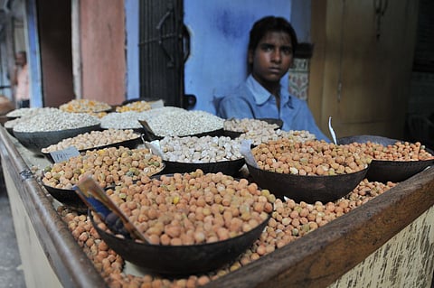 आम बजट 2022-23: किसानों की आमदनी दोगुनी का वादा गायब, फसल बीमा का बजट घटा