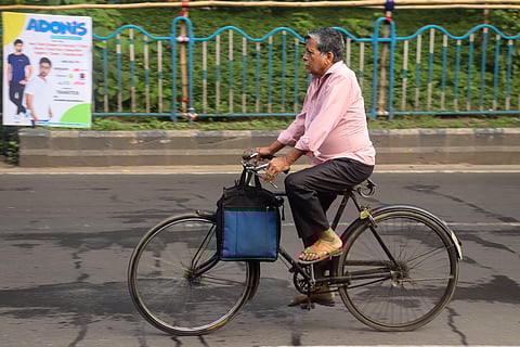 സൈക്ലിംഗിന് ഗ്ലോബൽ സൗത്ത് നഗരങ്ങളിൽ മലിനീകരണം കുറയ്ക്കാൻ കഴിയും, പക്ഷേ ഇതിനകം സവാരി ചെയ്യുന്നവരിൽ നിന്ന് നയങ്ങൾ ആരംഭിക്കണം: പഠനം