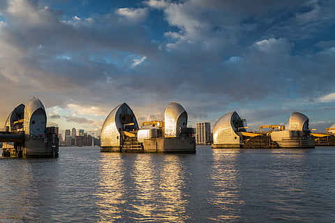 കിഴക്കൻ ലണ്ടൻ കടുത്ത വെള്ളപ്പൊക്കത്തിന്റെ  ഭീഷണിയിലാണ് - നാശനഷ്ടം എങ്ങനെ പരിമിതപ്പെടുത്താം