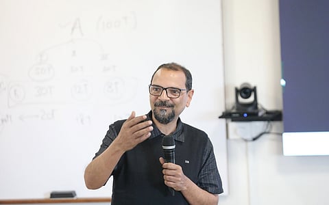 "കാലാവസ്ഥാ വ്യതിയാനം, പരിസ്ഥിതി തകർച്ച, സാമ്പത്തിക അരക്ഷിതാവസ്ഥ എന്നിവയിൽ യുവാക്കൾ ആശങ്കാകുലർ; ഈ വിഷയങ്ങളിൽ യുവജനങ്ങളുടെ പ്രതിഷേധം വർധിക്കുന്നു: SOE 2026 റിപ്പോർട്ട്