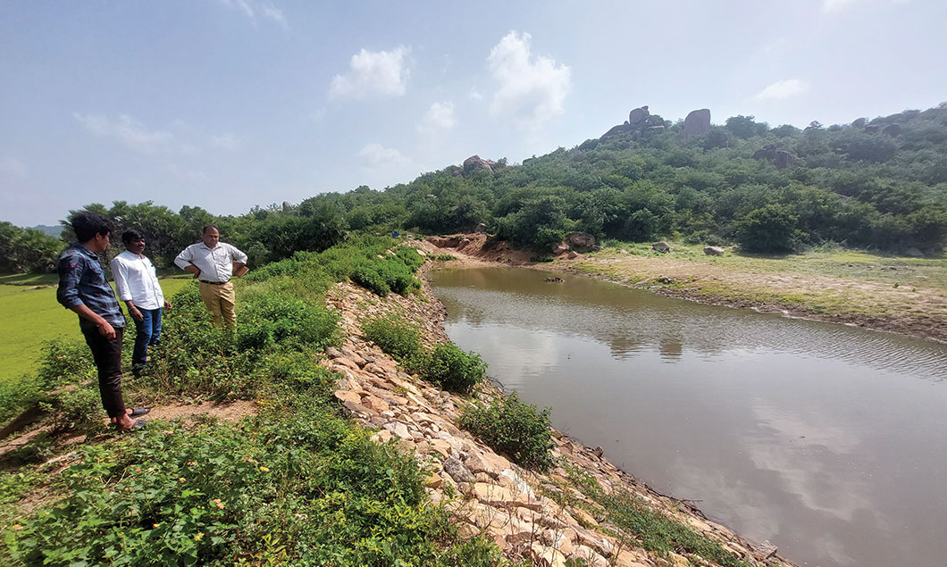 ग्रामीण विकास एवं पंचायती राज विभाग के सहयोग से मई 2022 में पेड्डाबोडु तालाब का निर्माण कराया गया
