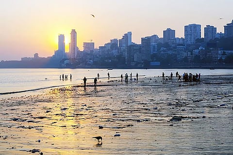 शोध सबसे चरम परिणामों का अनुमान लगाकर तटीय समुदायों, बुनियादी ढांचे और पारिस्थितिकी तंत्र पर समुद्र-स्तर की वृद्धि के गंभीर प्रभावों को सामने लाता है।