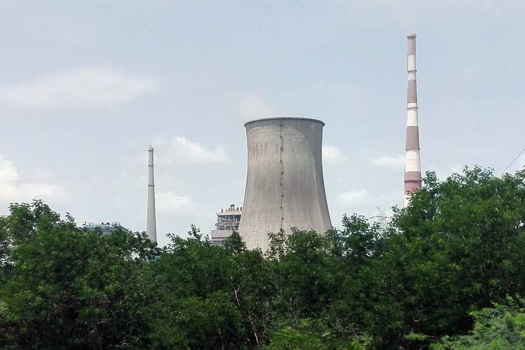 डॉ नरला ताताराव थर्मल पावर स्टेशन; फोटो: विकीमीडिया कॉमन्स