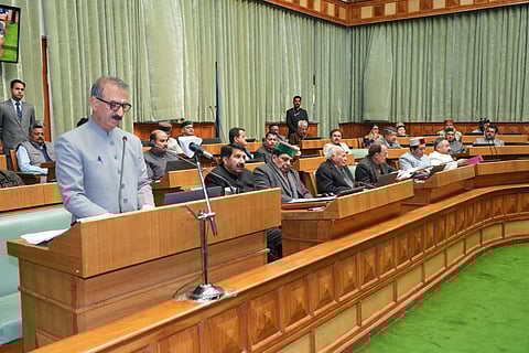हिमाचल विधानसभा में वार्षिक बजट पेश करते हिमाचल प्रदेश के मुख्यमंत्री सुखविंदर सिंह सुक्खू