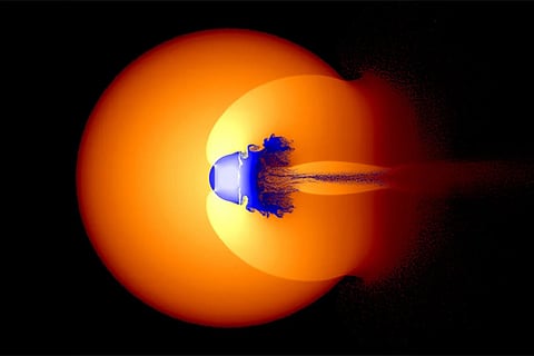 धुंधला कोर – बृहस्पति के अंदर भारी और हल्के तत्व धीरे-धीरे मिलते गए, जिससे ठोस सीमा की बजाय मिश्रित ढांचा बना।