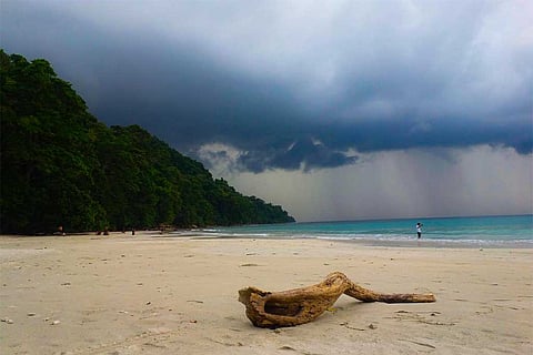 आज, 30 सितंबर, 2025 को सौराष्ट्र और कच्छ में भारी से बहुत भारी बारिश, 115.6 से 204.4 मिमी तक बारिश के आसार 