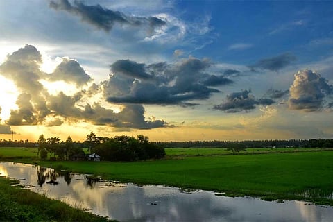 बिहार, हिमाचल, उत्तराखंड समेत कई राज्यों में आंधी-तूफान और तेज हवाएं चलने का अनुमान, बिजली गिरने की चेतावनी जारी की गई।
