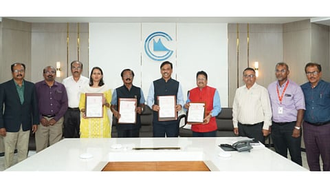The Chennai Metro Rail Limited (CMRL)  signed a contract with Bridge and Roof Company (India) Limited for Rs 435.88 crore for the design and construction of entry and exit structures at Metro stations. 