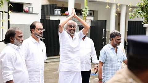  Superstar Rajinikanth on Thursday greeted and wished his fans 