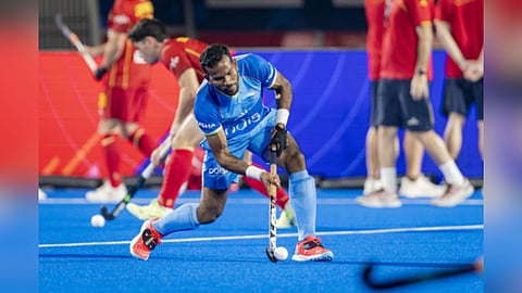 TN Dragons team player 