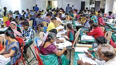 Visual from one of the draft roll checking in the state 