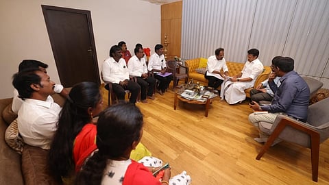 School Education Minister Anbil Mahesh Poyyamozhi in talks with part-time teachers