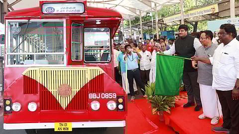 The Transport and Electricity Minister S.S. Sivasankar on Tuesday flagged off the Metropolitan Transport Corporation’s Chennai Ula hop-on hop-off vintage circular bus service