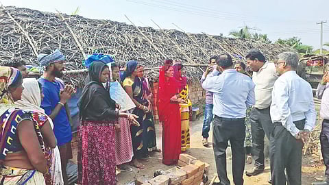 Twelve fam­il­ies from Chhat­tis­garh were res­cued from alleged bon­ded labour con­di­tions at a private brick kiln in Kan­nur vil­lage in Tiruval­lur dis­trict 