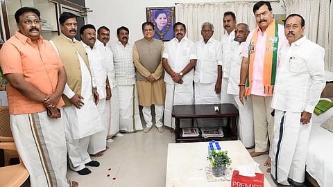 Piyush Goyal meets Edappadi K Palaniswami