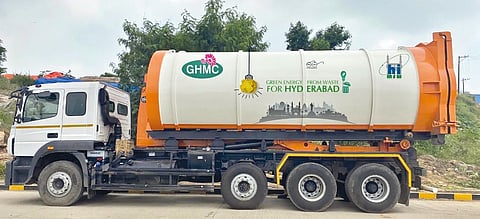  The closed waste container 