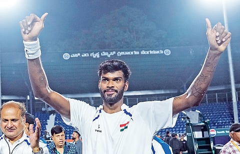 Dhakshineswar Suresh