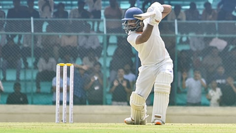 Jammu and Kashmir reached 178/2 at tea on Day 1 against Karnataka