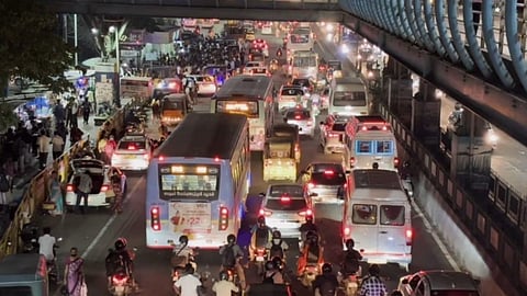 Vehicles chock-a-block on GST Road opposite Tambaram railway station