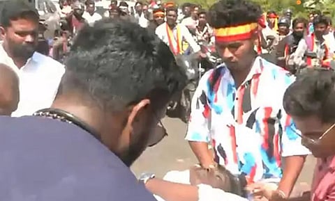 College boy following Vijay's convoy in Tiruchy meets with accident