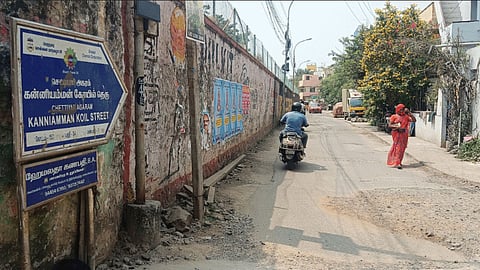 Narrow pothole-ridden stretch at Chettiyar Agaram