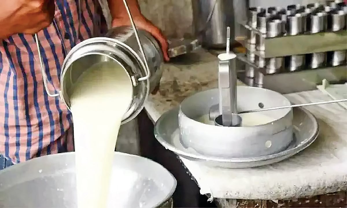 महाराष्ट्रात ११ ऑगस्टपासून दूधाच्या किंमतींमध्ये २ रुपयांनी वाढ होणार