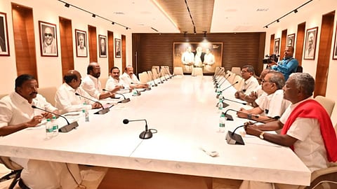 Seat talks committee of the DMK and the CPM holding consultations